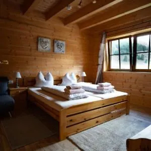 Haus Ingrid Apartman *